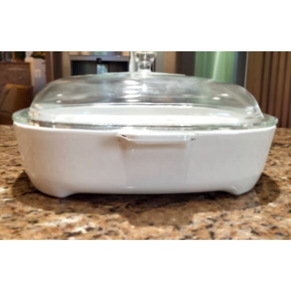 Corning Ware MW-16 10 x 10 White MicroMake Browning Dish w/ Lid - Picture 2 of 16